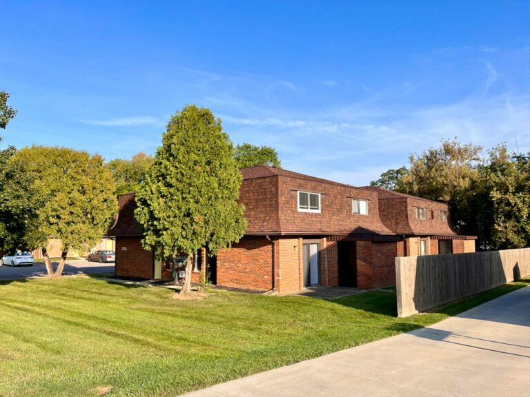 Jennings Avenue Apartments - property exterior