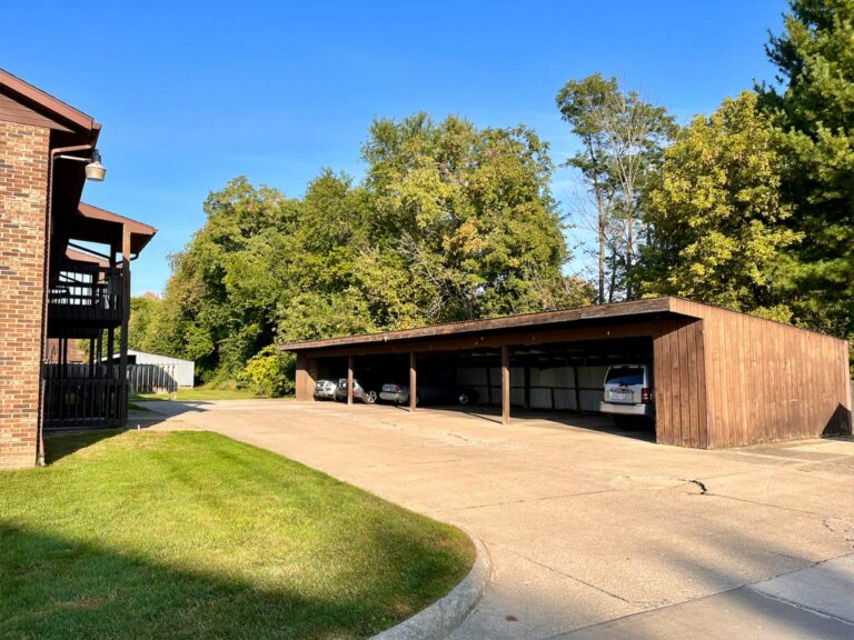 Jennings Avenue Apartments - property exterior