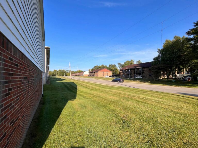 Jennings Avenue Apartments - property exterior