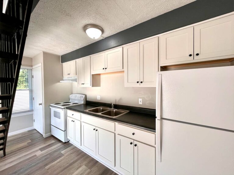 Jennings Avenue Apartments - apartment interior kitchen