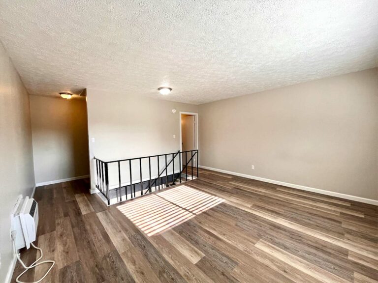 Jennings Avenue Apartments - apartment interior upper floor