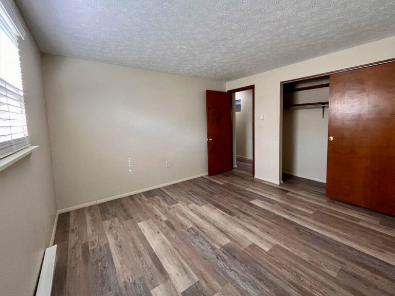 Jennings Avenue Apartments - apartment interior bedroom