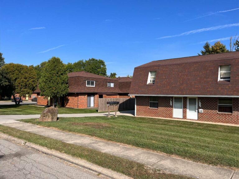 Jennings Avenue Apartments - property exterior