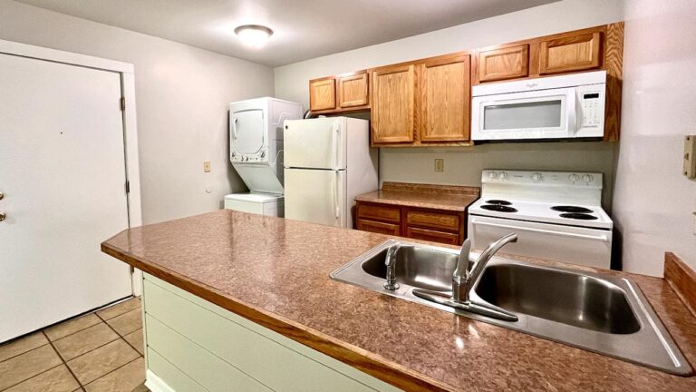 Pine Bridge Apartments large countertop with kitchen sink