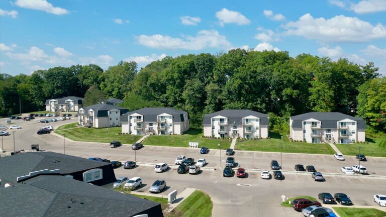 Pine Bridge Apartments - aerial view of the property